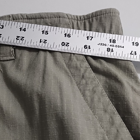 Khaki Green Outdoor Lifestyle Cargo Shorts Lightweight Stretch - Picture 8 of 12